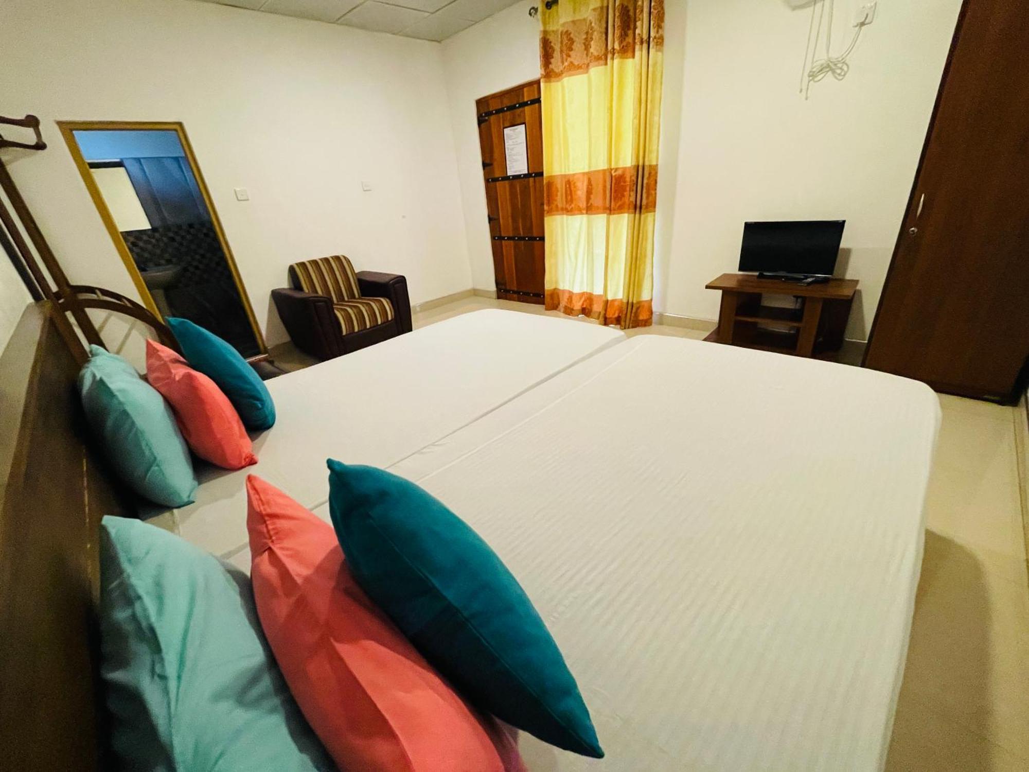 Tishan Holiday Resort Polonnaruwa Rom bilde
